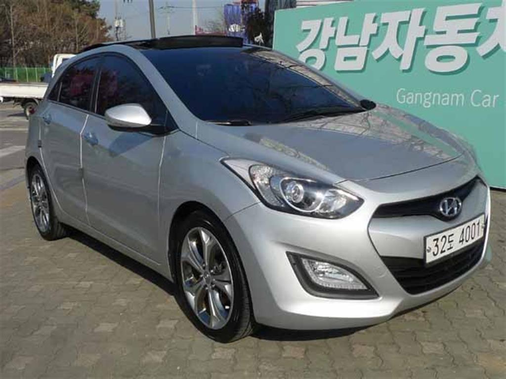 HYUNDAI i30 2012 Plateado - Importación desde Corea - HF Imports Iquique - Foto 1