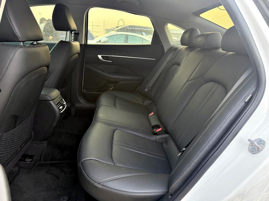 HYUNDAI Sonata - Vista 8