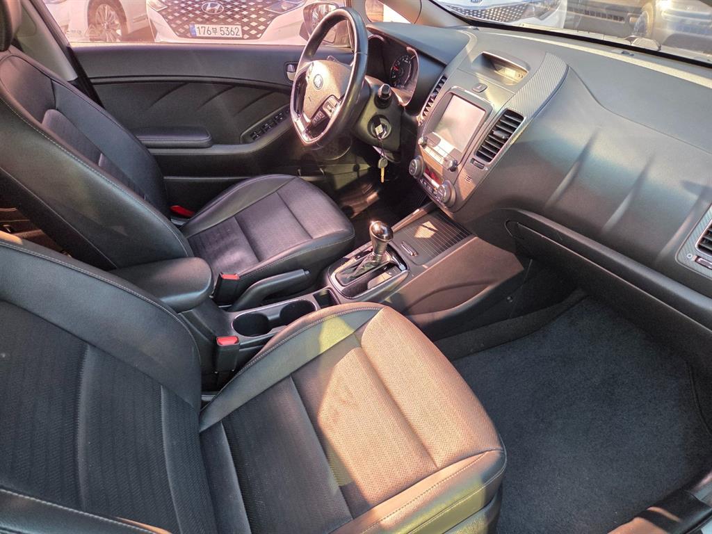 KIA K3 2016 Gris - Importación desde Corea - HF Imports Iquique - Foto 14