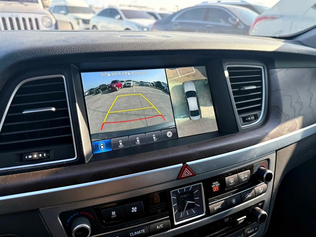 Genesis G80 - Vista 12