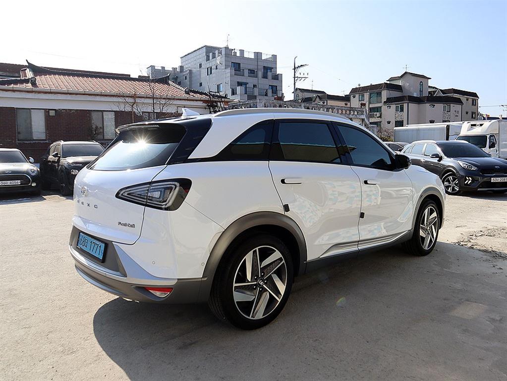 HYUNDAI Nexo - Vista 5