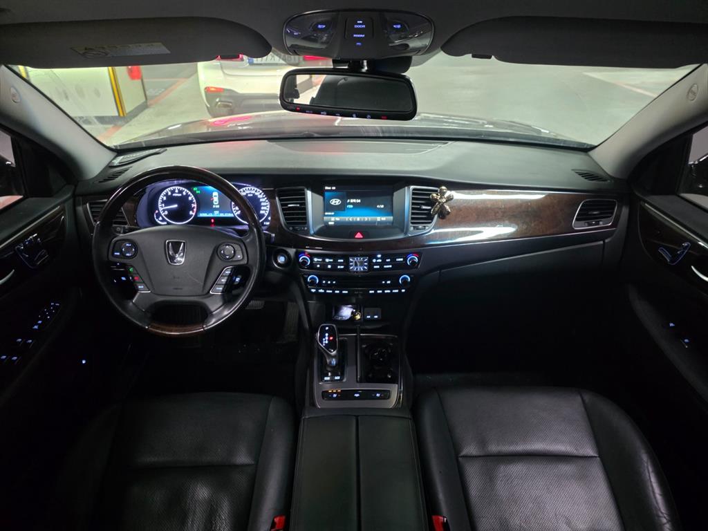 HYUNDAI Equus - Vista 6