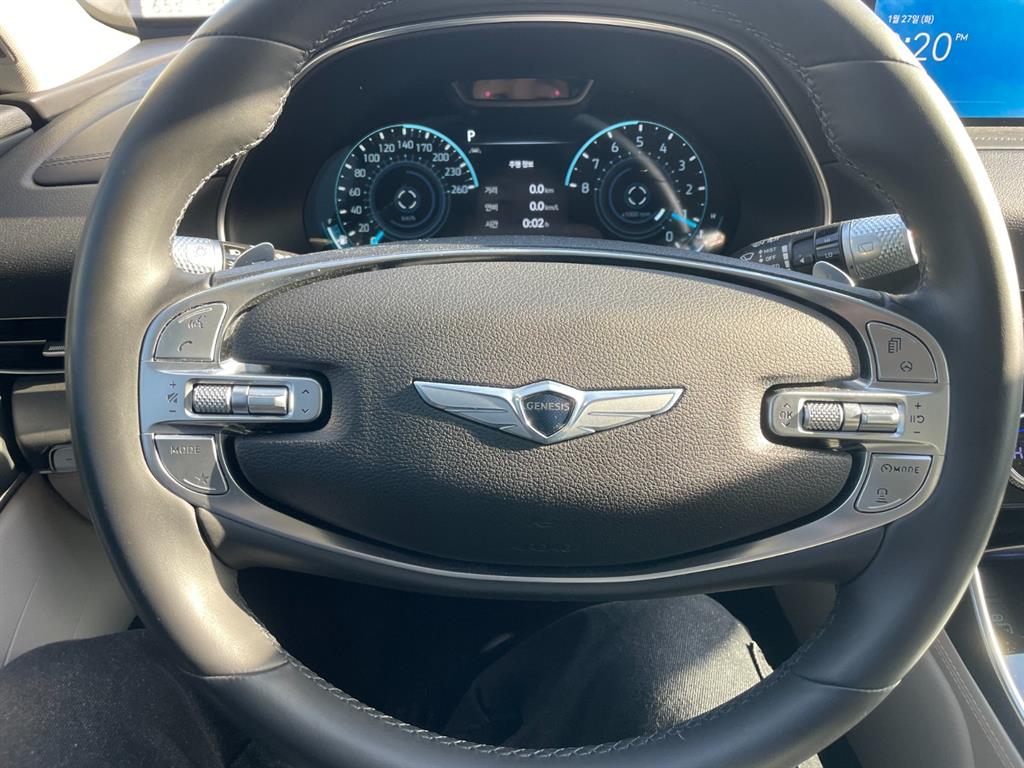 Genesis GV80 - Vista 7