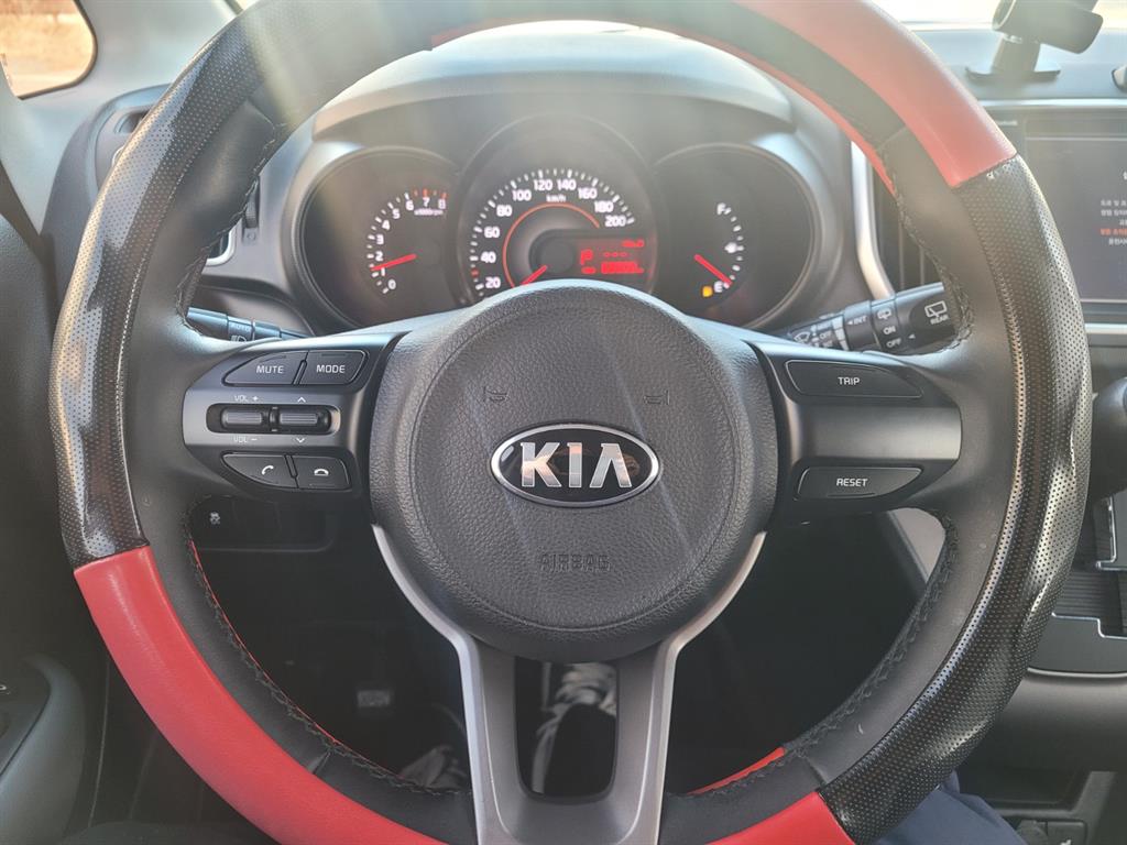 KIA Ray 2019 Negro - Importación desde Corea - HF Imports Iquique - Foto 17