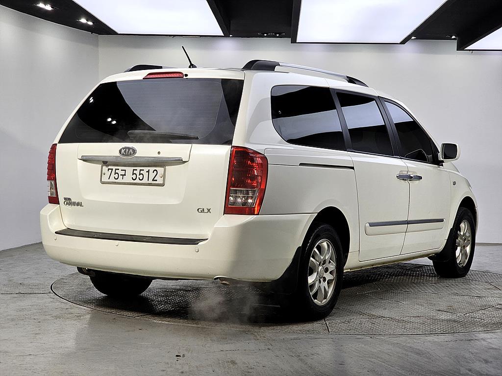 KIA Carnival - Vista 4