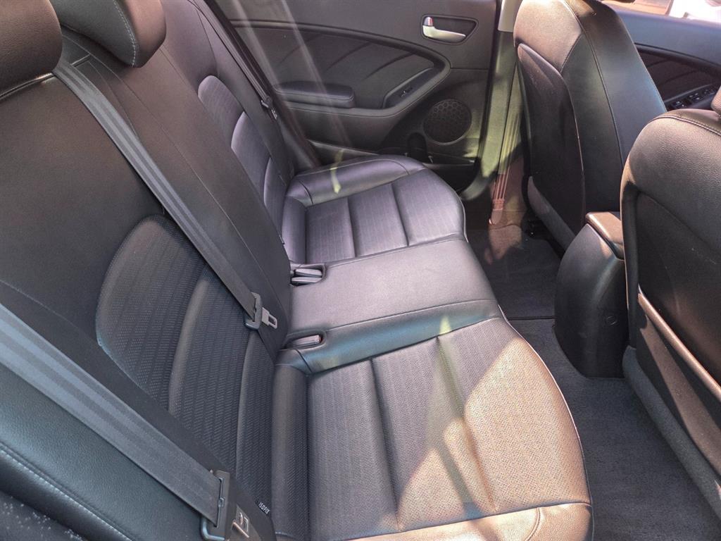 KIA K3 2016 Gris - Importación desde Corea - HF Imports Iquique - Foto 16