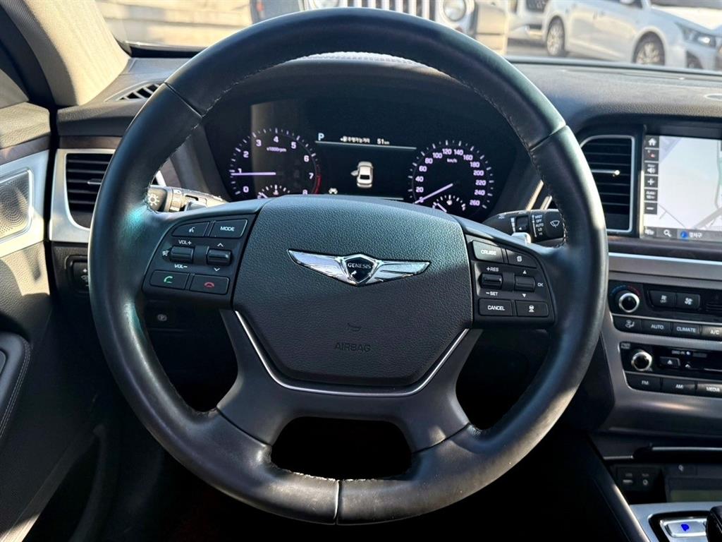 Genesis G80 - Vista 9