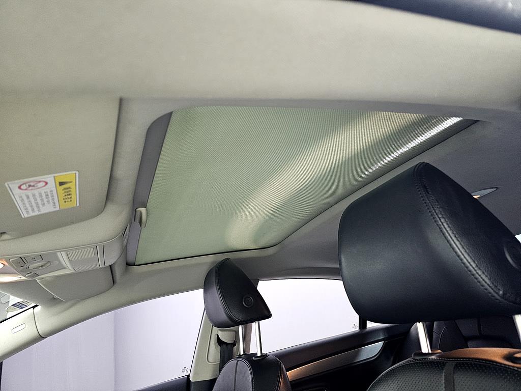 Volkswagen CC 2010 Blanco - Importación desde Corea - HF Imports Iquique - Foto 13