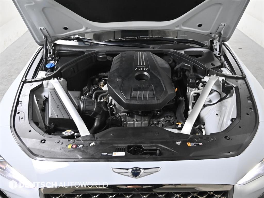 Genesis G70 - Vista 6