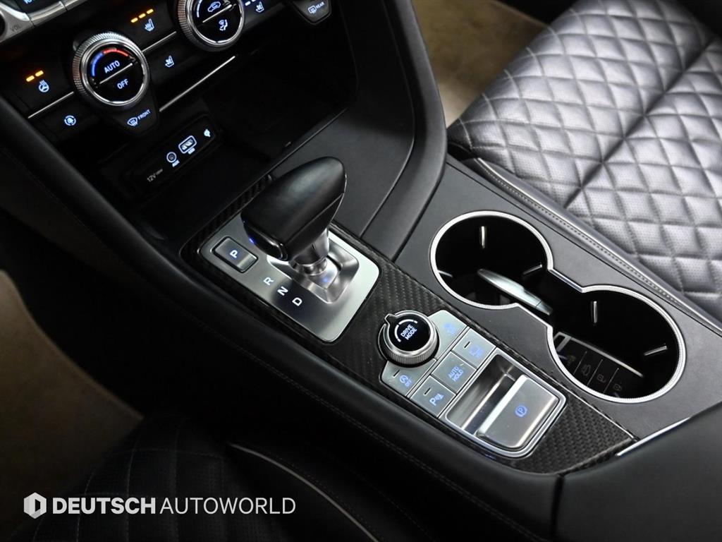 Genesis G70 - Vista 9