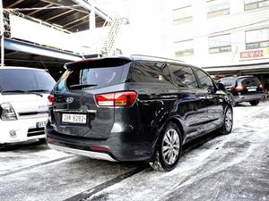 KIA Carnival - Vista 8