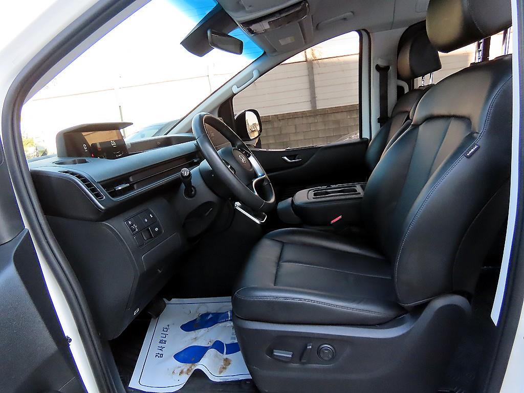 HYUNDAI Staria - Vista 5