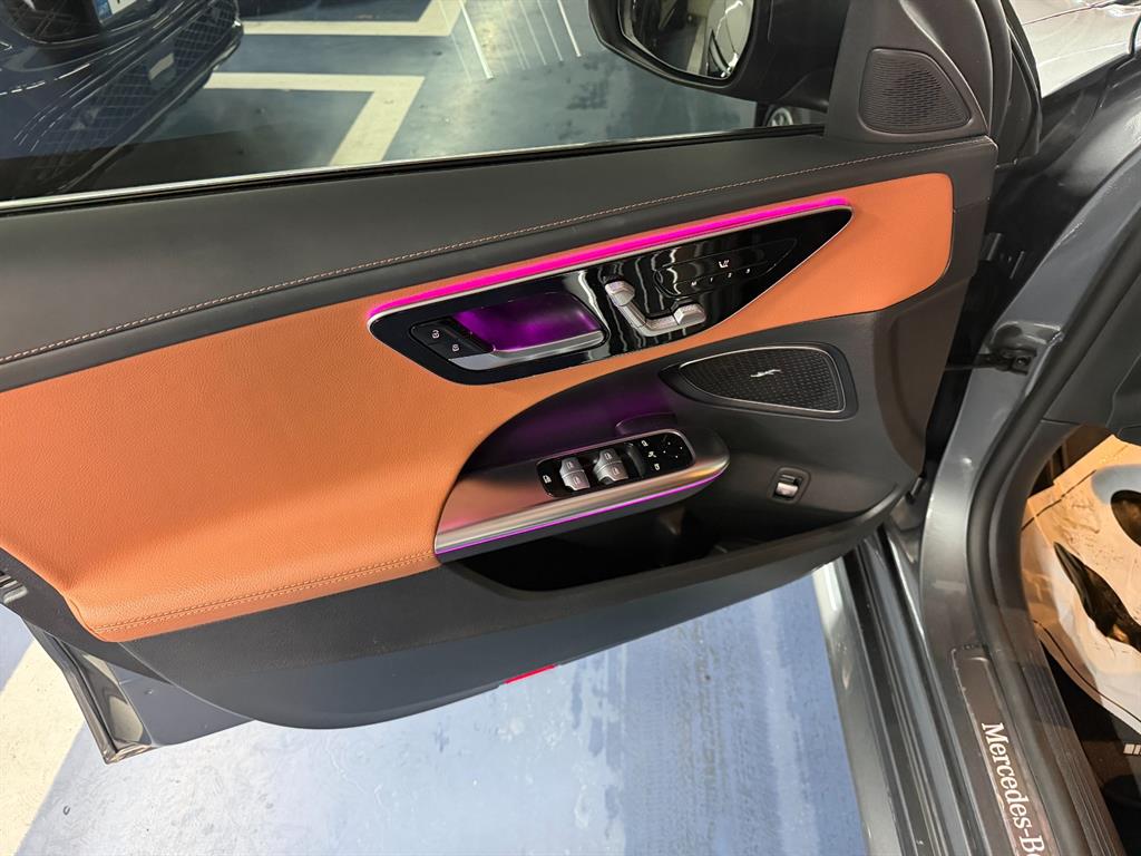 Mercedes Benz C Class - Vista 11