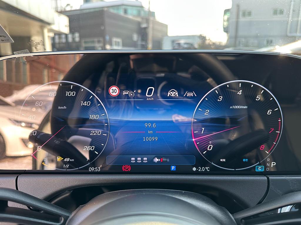 Mercedes Benz E class - Vista 7