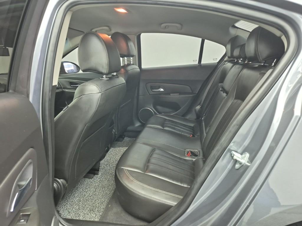 Chevrolet Cruise - Vista 12