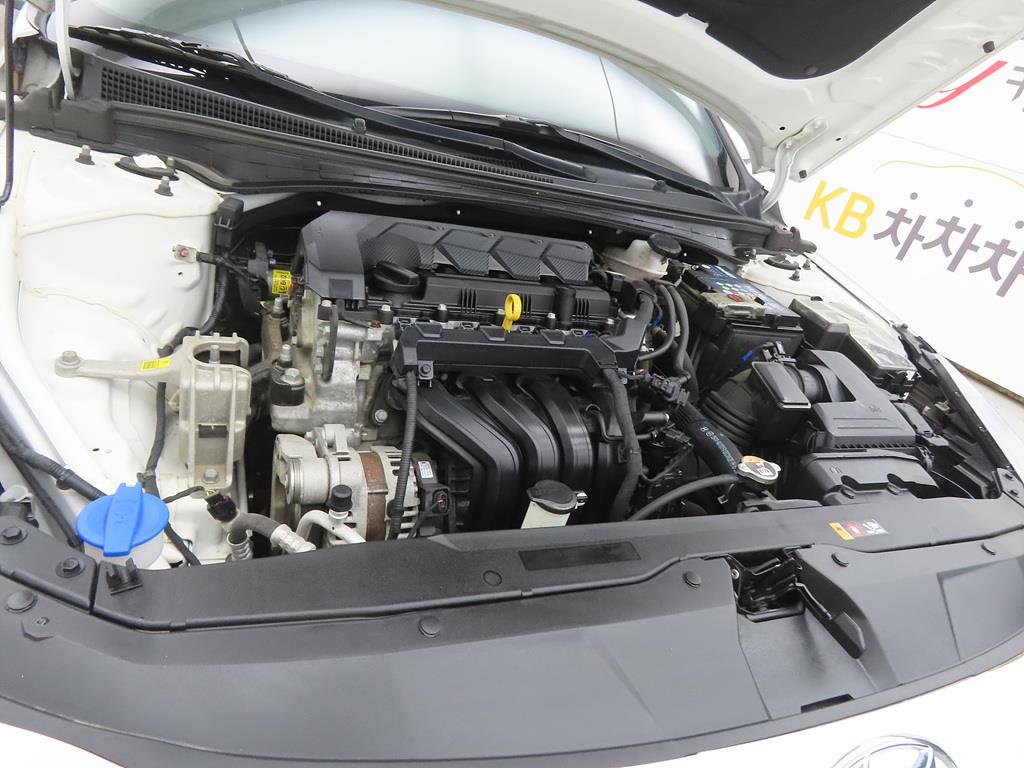 HYUNDAI Avante 2022 Blanco - Importación desde Corea - HF Imports Iquique - Foto 19