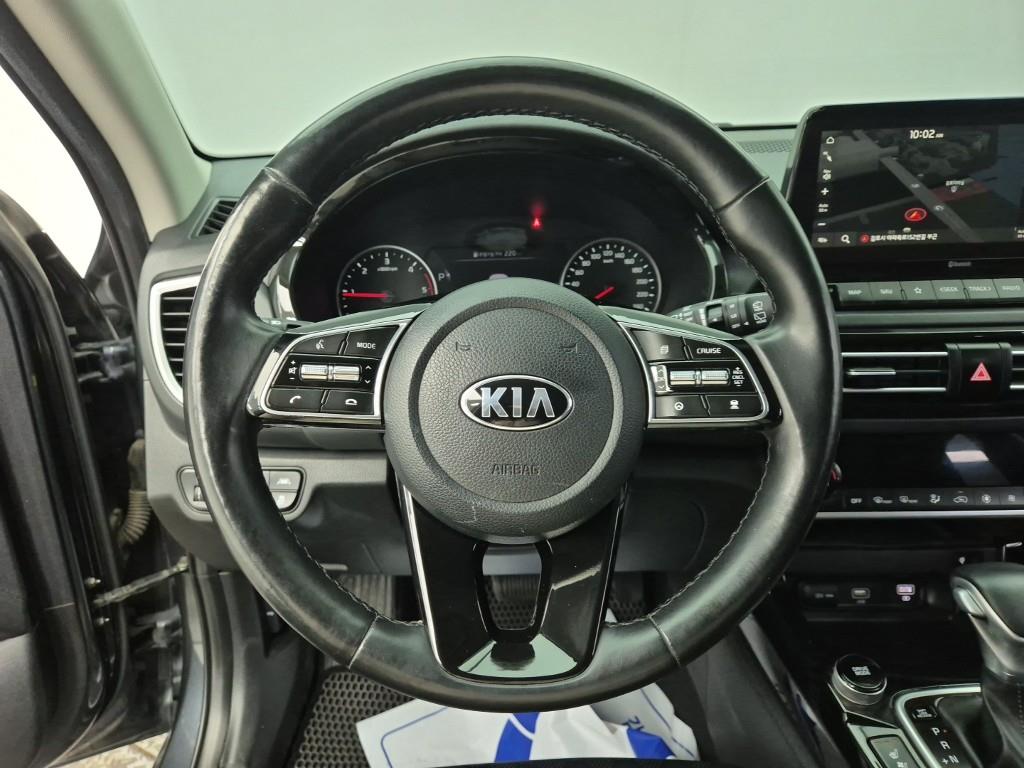 KIA Seltos - Vista 9