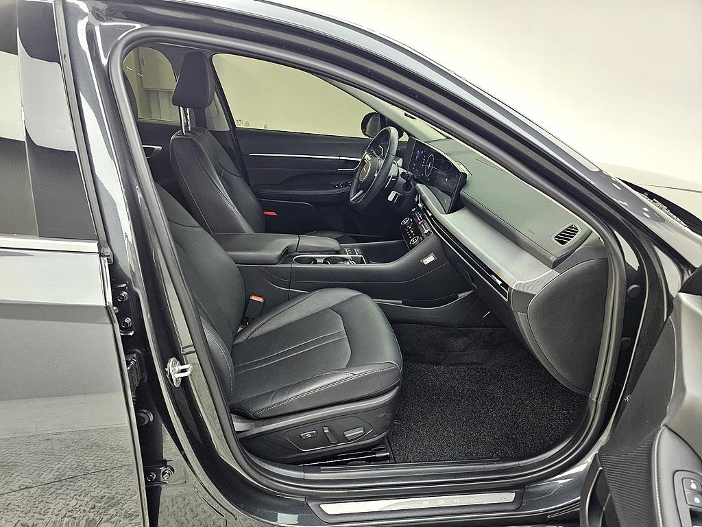 HYUNDAI Sonata - Vista 11