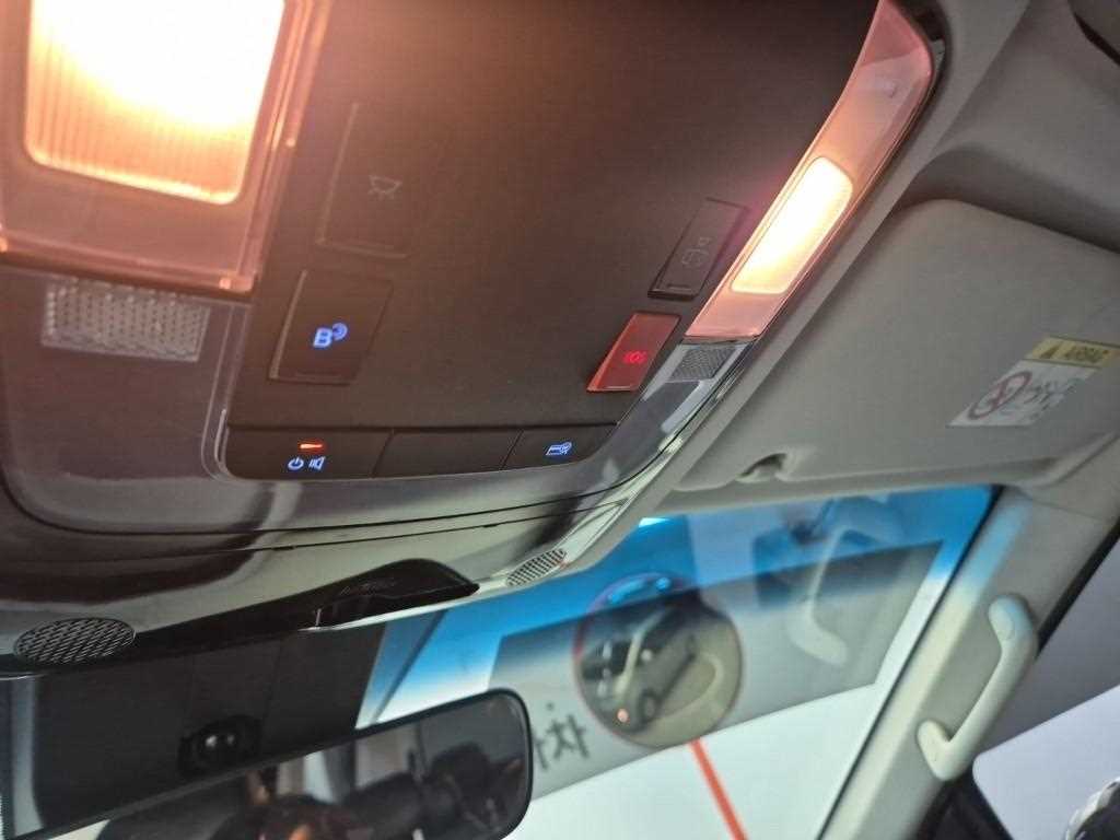 HYUNDAI Staria 2022 Plateado - Importación desde Corea - HF Imports Iquique - Foto 17