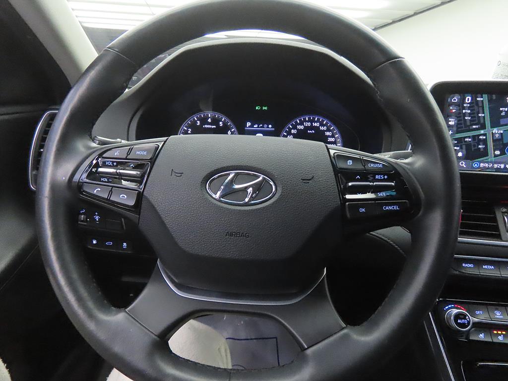 HYUNDAI Grandeur - Vista 8