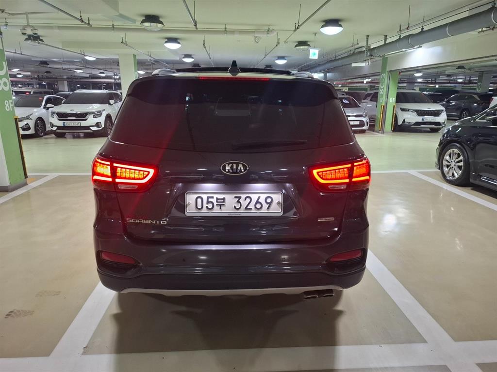 KIA Sorento - Vista 5