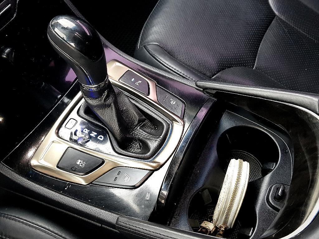 HYUNDAI Grandeur - Vista 12