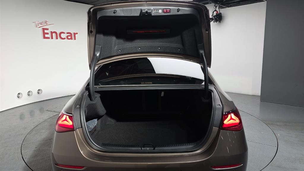 Mercedes Benz E class 2025 Café - Importación desde Corea - HF Imports Iquique - Foto 20