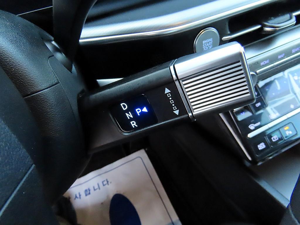 HYUNDAI Grandeur - Vista 10