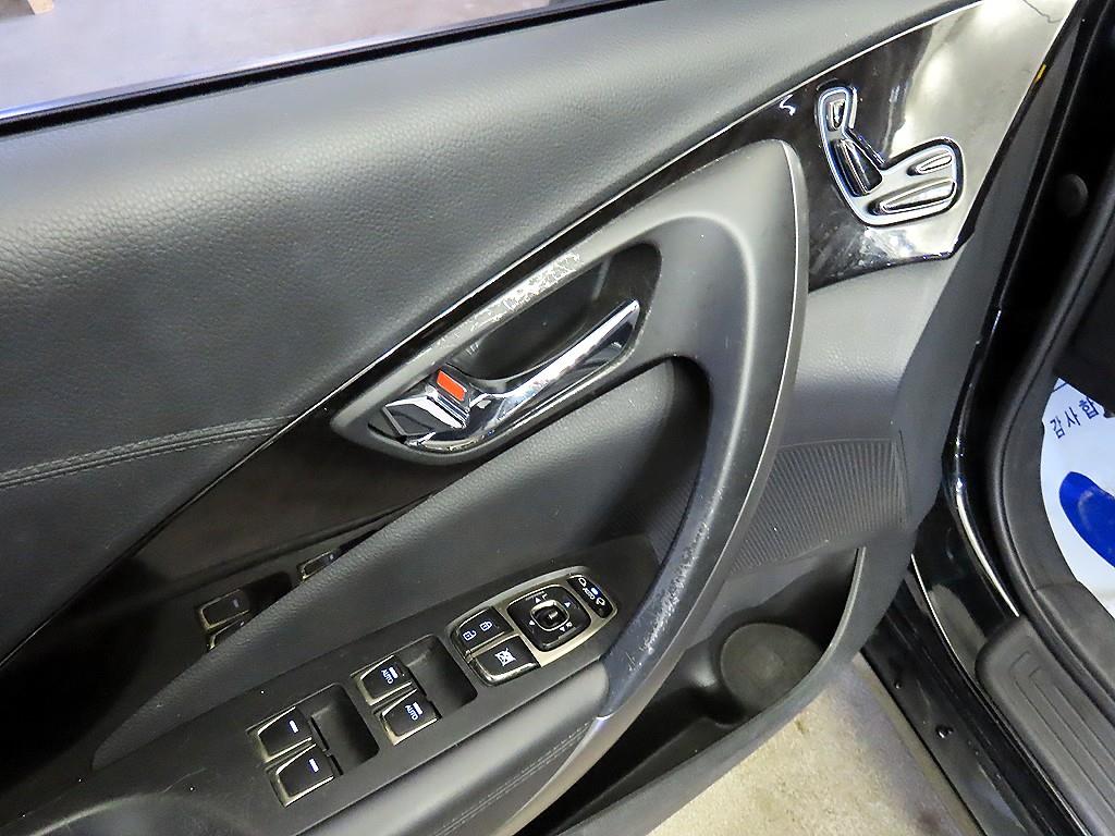 HYUNDAI Grandeur 2011 Negro - Importación desde Corea - HF Imports Iquique - Foto 13