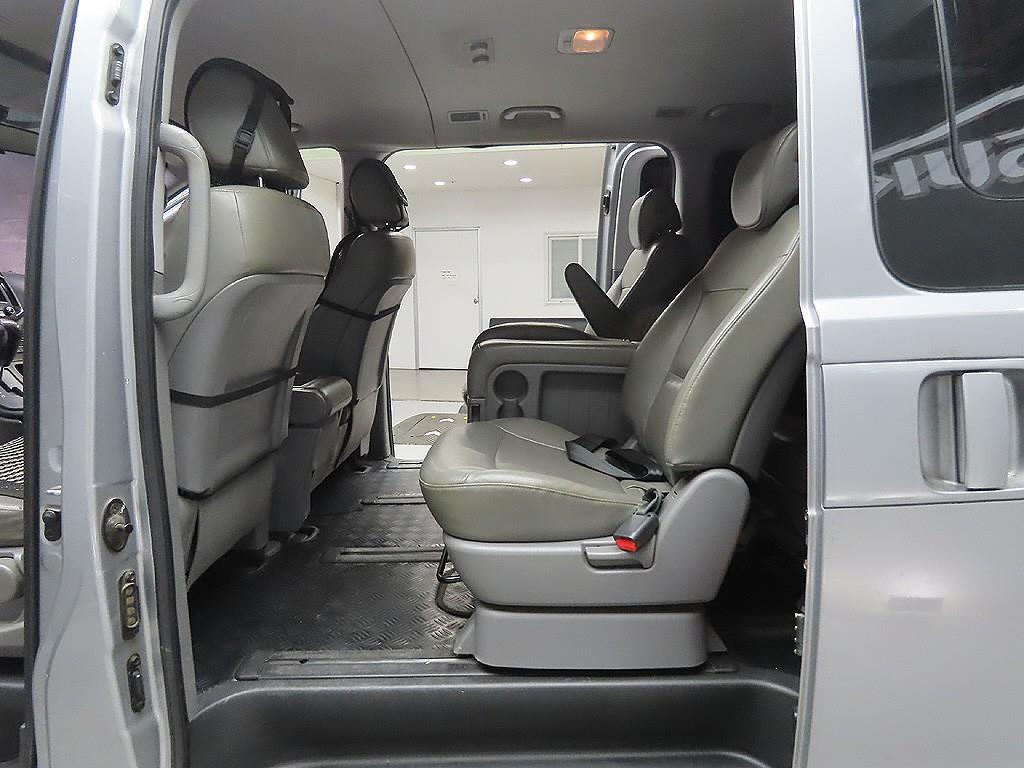 HYUNDAI Starex 2018 Gris - Importación desde Corea - HF Imports Iquique - Foto 9