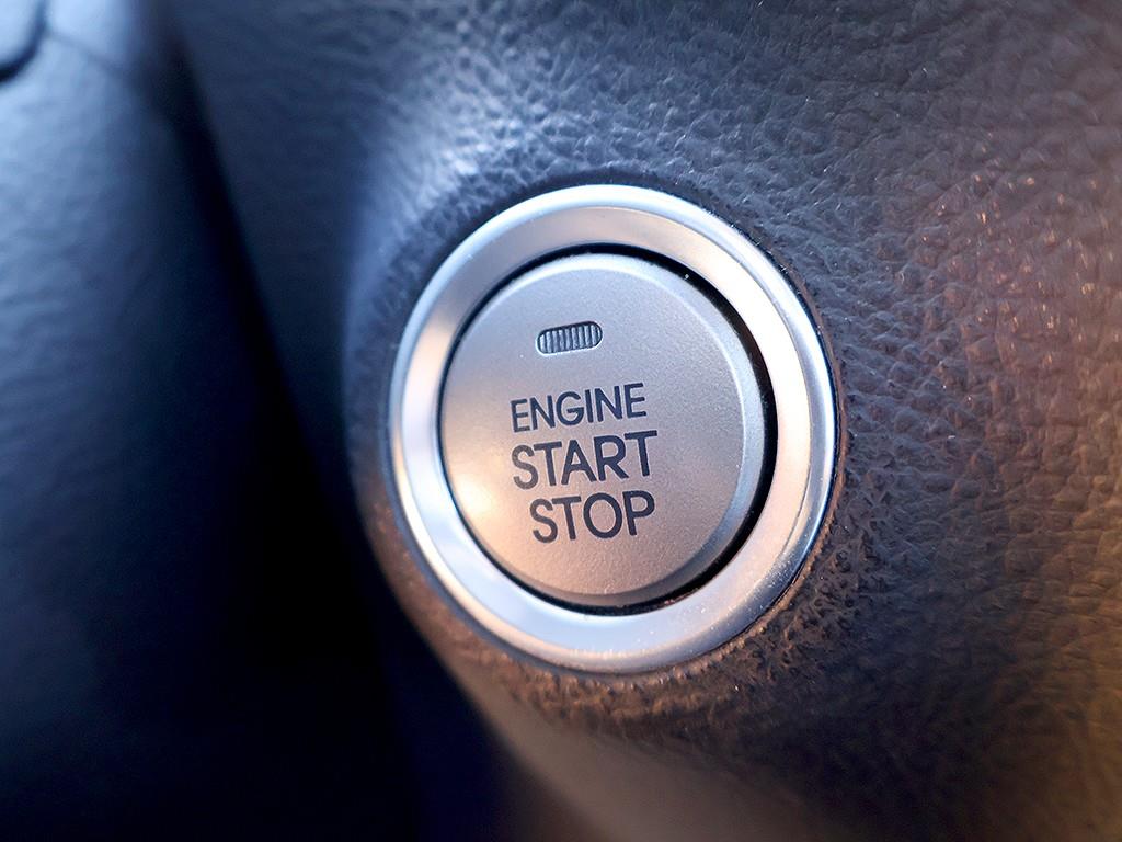 HYUNDAI Genesis 2013 Negro - Importación desde Corea - HF Imports Iquique - Foto 11