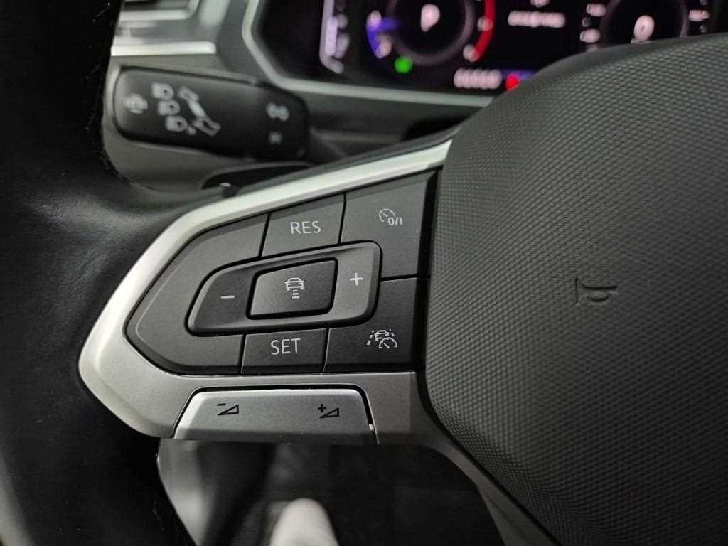 Volkswagen Tiguan 2023 Blanco - Importación desde Corea - HF Imports Iquique - Foto 16