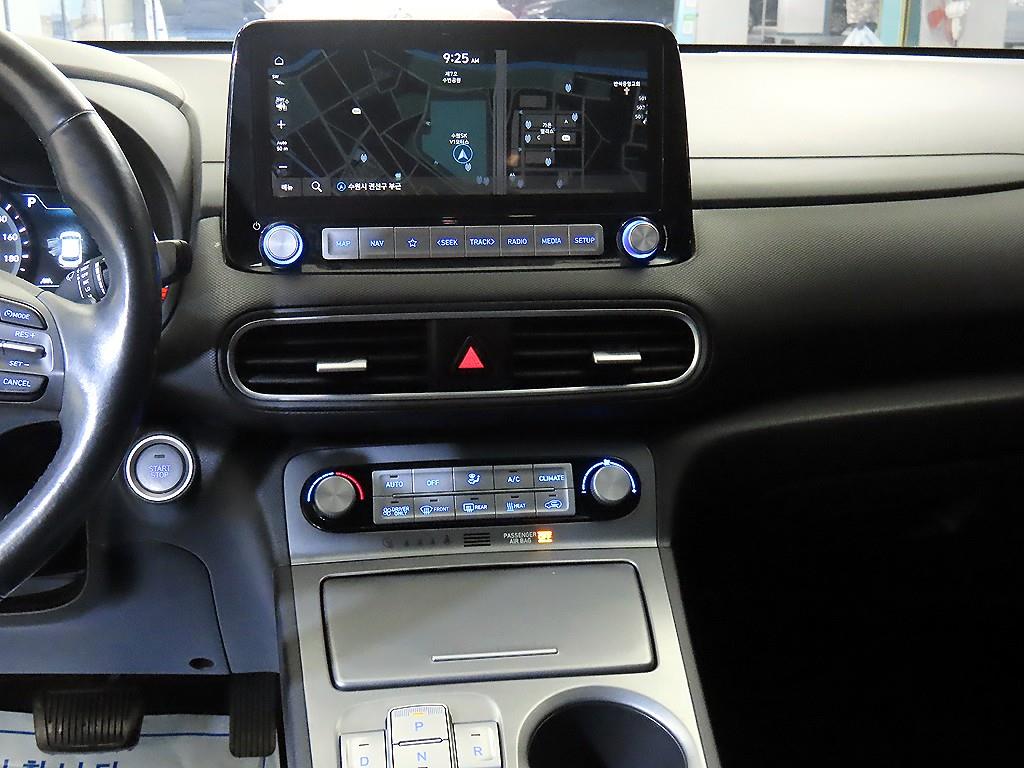 HYUNDAI Kona - Vista 11