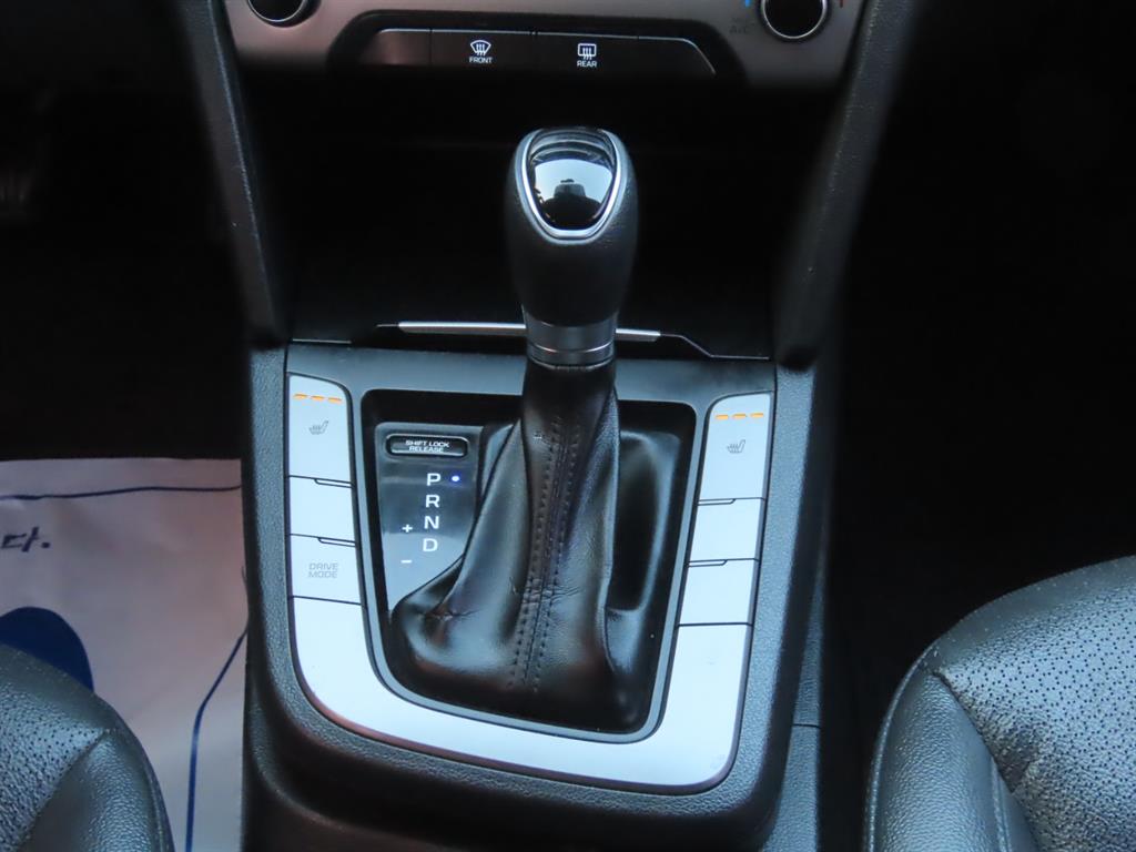 HYUNDAI Avante 2018 Blanco - Importación desde Corea - HF Imports Iquique - Foto 10