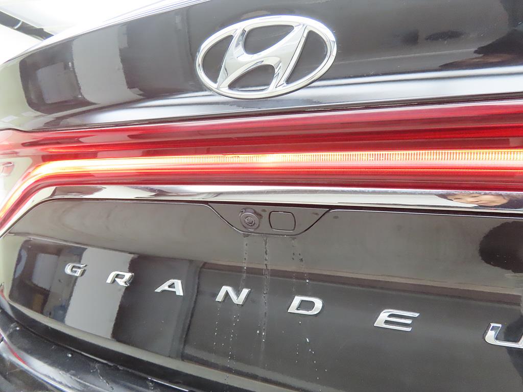 HYUNDAI Grandeur 2017 Negro - Importación desde Corea - HF Imports Iquique - Foto 16