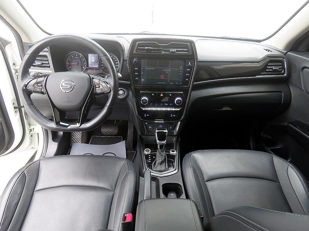 Ssangyong Tivoli - Vista 9