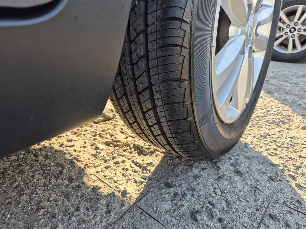 Ssangyong Tivoli 2015 Gris - Importación desde Corea - HF Imports Iquique - Foto 19