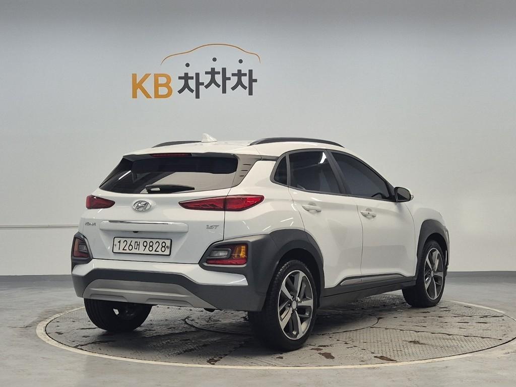 HYUNDAI Kona - Vista 3