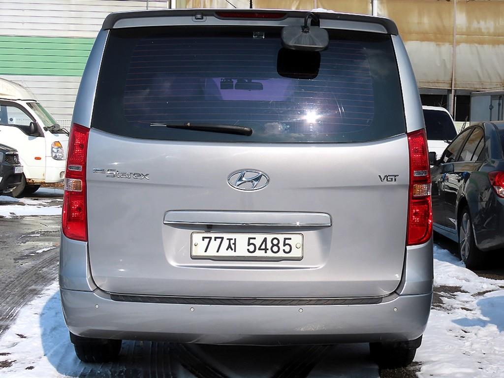 HYUNDAI Starex - Vista 4