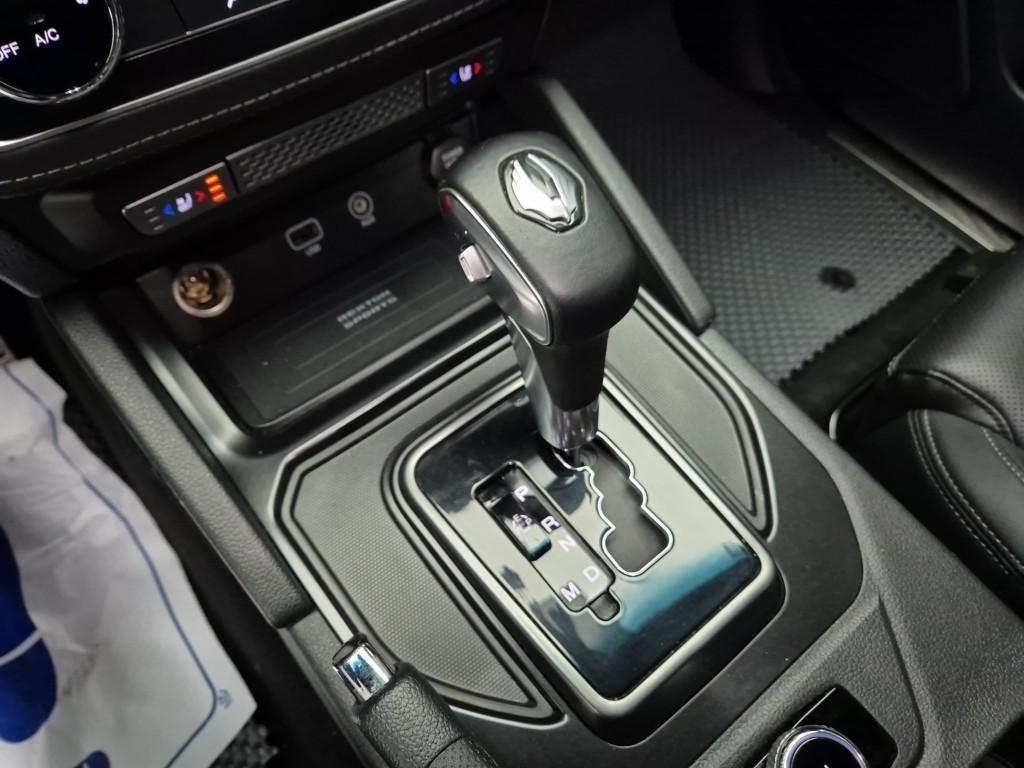 Ssangyong Rexton - Vista 7