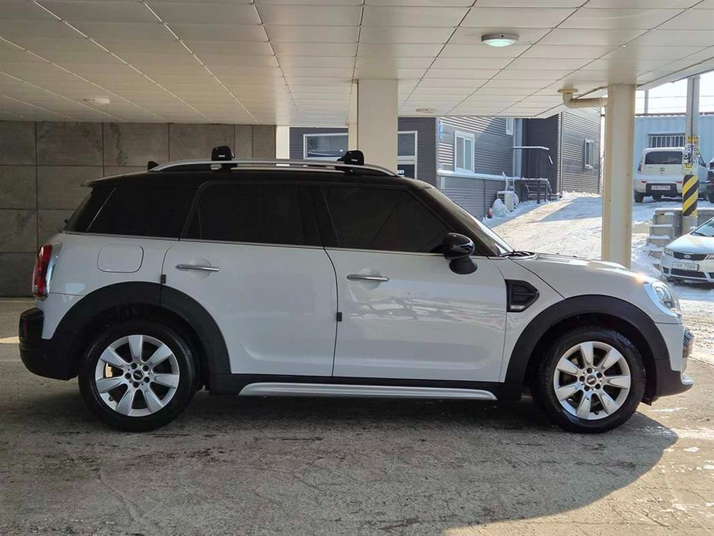 Mini Countryman - Vista 3