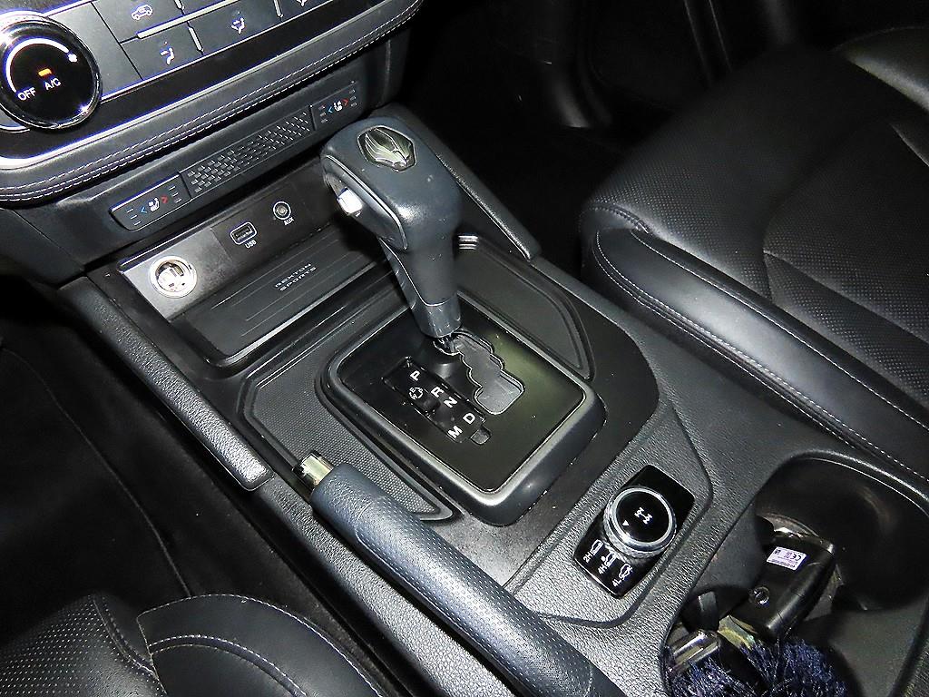 Ssangyong Rexton - Vista 12