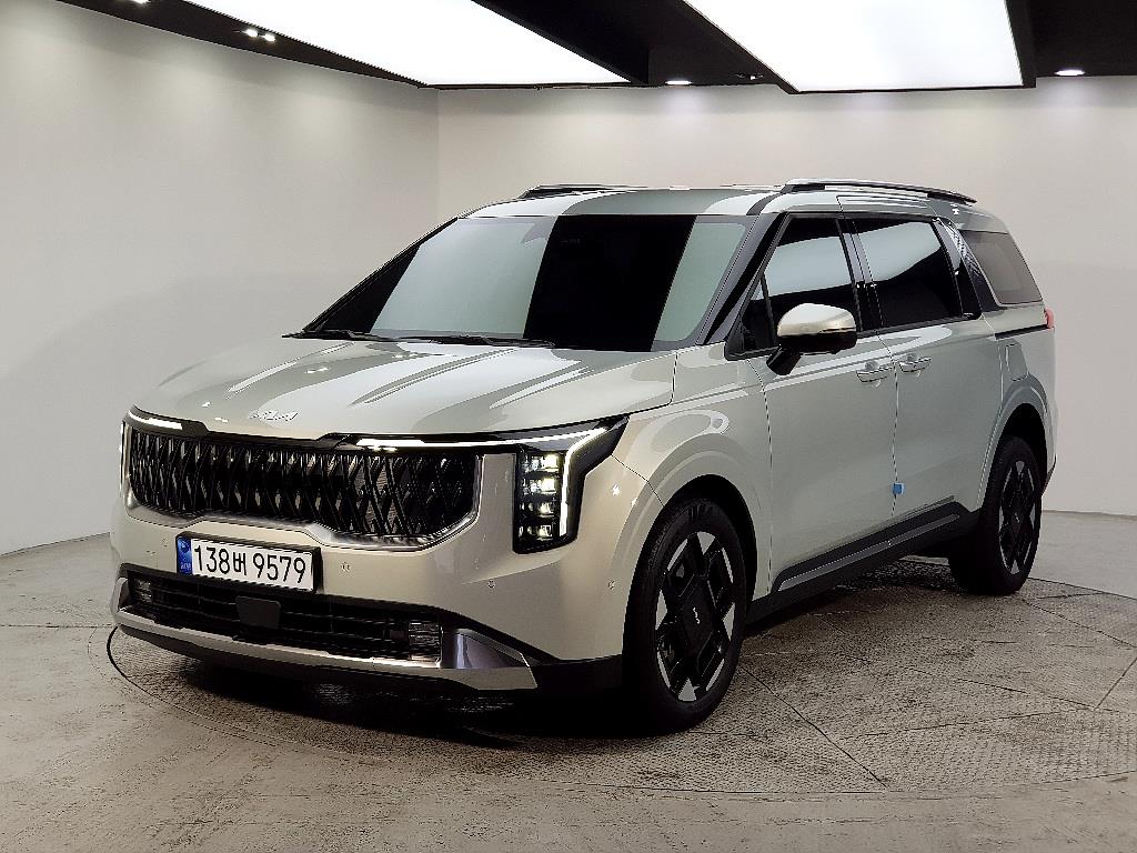 KIA Carnival 2025 Plateado - Importación desde Corea - HF Imports Iquique - Foto 1