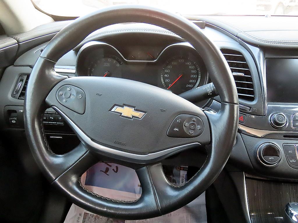 Chevrolet Impala - Vista 7