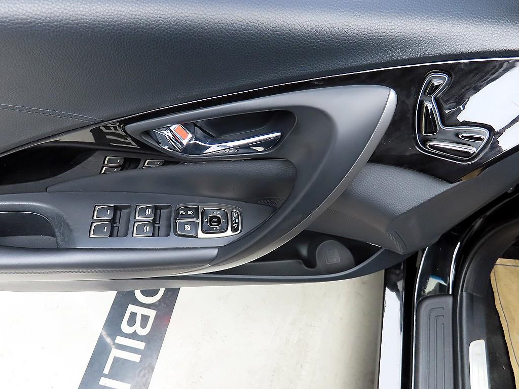 HYUNDAI Grandeur - Vista 11