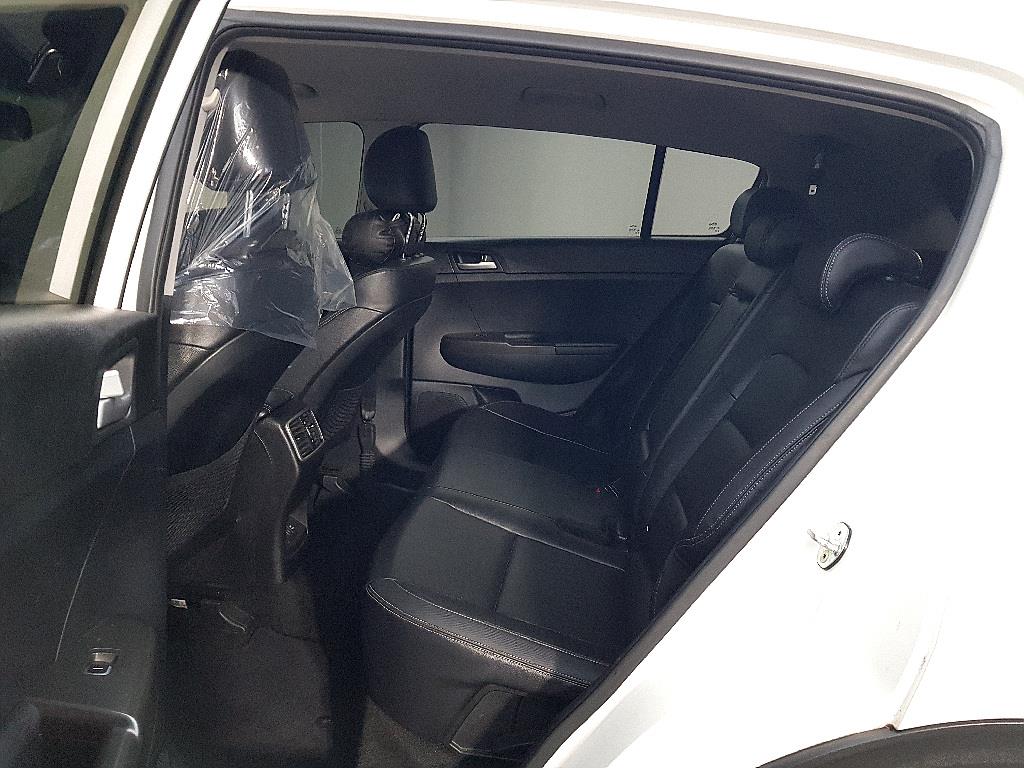 KIA Sportage - Vista 9