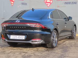 HYUNDAI Grandeur - Vista 6