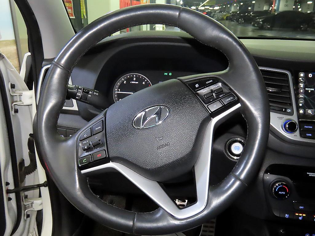 HYUNDAI Tucson - Vista 8
