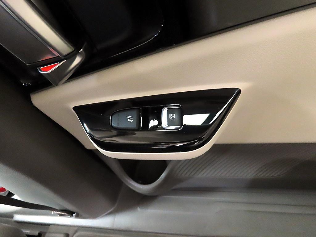 KIA Carnival - Vista 12