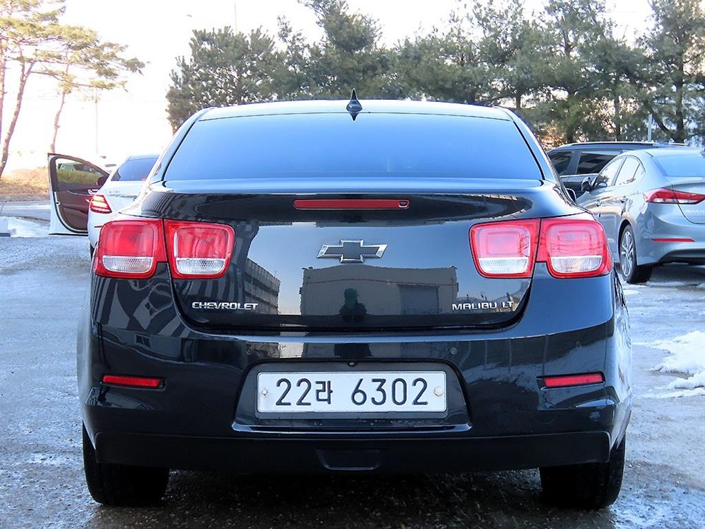 Chevrolet Malibu - Vista 4